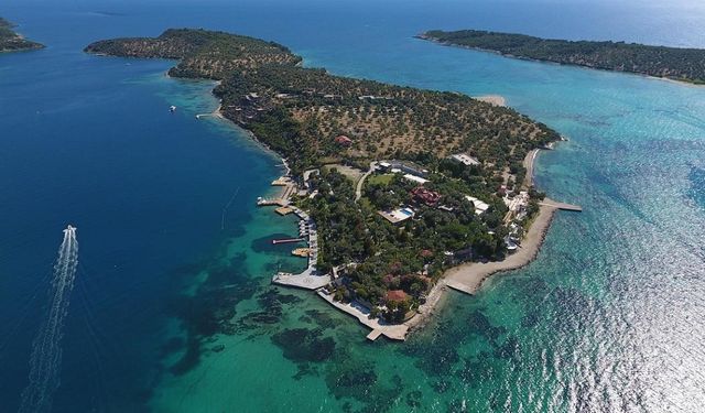 Balayı çiftleri için eşsiz bir lokasyon: Kalem Adası