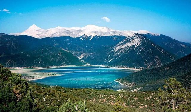 Torosların karstik güzelleri: Temiz ve berrak suları dikkat çekiyor