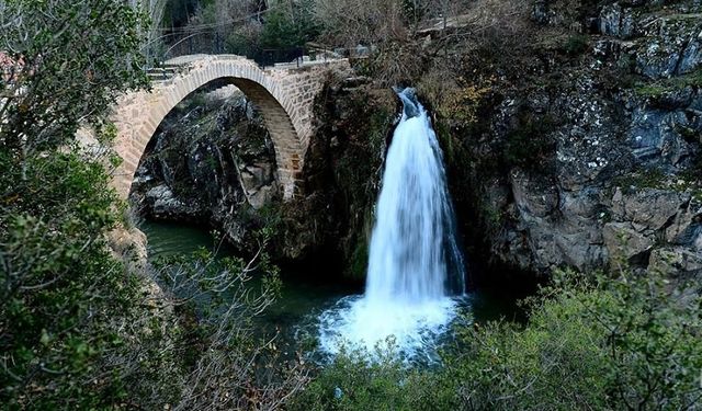 Ege Bölgesi’nin zirvesinde bir yer| Tarih ve doğa meraklılarını cezbediyor