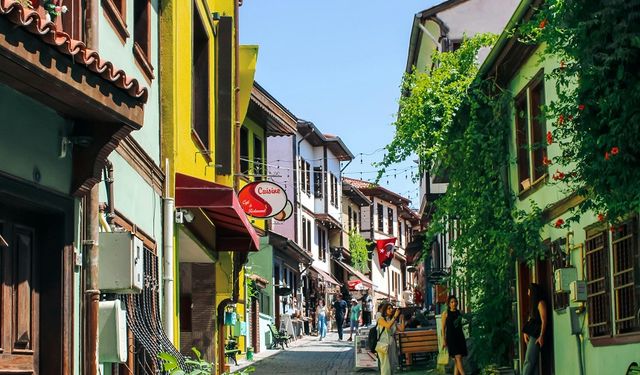 Ara tatilde gidebileceğiniz uygun ve eşsiz bir rota: İzmir’den trene binmeniz yeter!