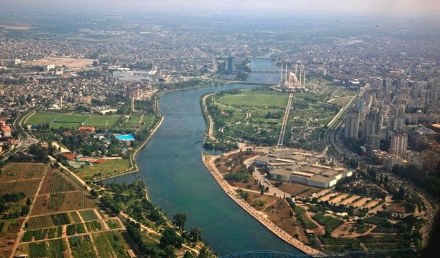 Hem midenize hem ruhunuza hitap edecek Adana gezisine ihtiyacınız olabilir