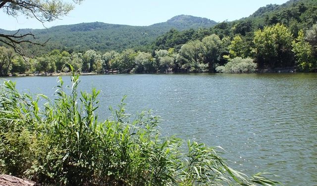 Bolu’nun Kıbrıscık’ına rakip! İzmir’in zirvesinde efsanesi ve temiz havasıyla cezbediyor