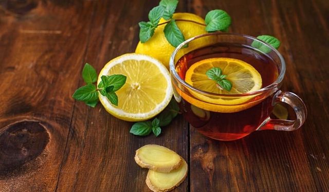 Çayını sürekli limonlu içenler dikkat! Mide sağlığınızı bozabilir