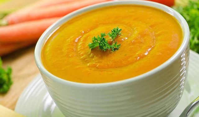 Mercimek çorbasını unutturacak! A vitamini deposu: Kaşık kaşık içeceksiniz