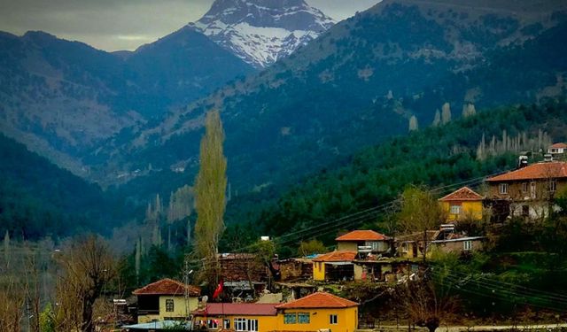 Dokuma ürünleriyle meşhur Denizli’nin en güzel köyü! Doğası mest ediyor