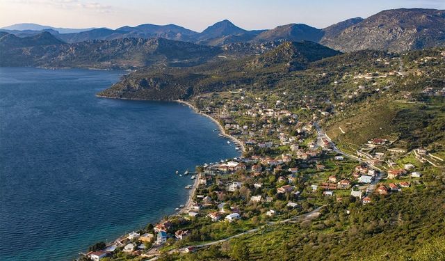 Doğası ve tarihi ile İzmir’in Karaburun’unu solluyor! Doğaseverler manzarasında keyif yapıyor