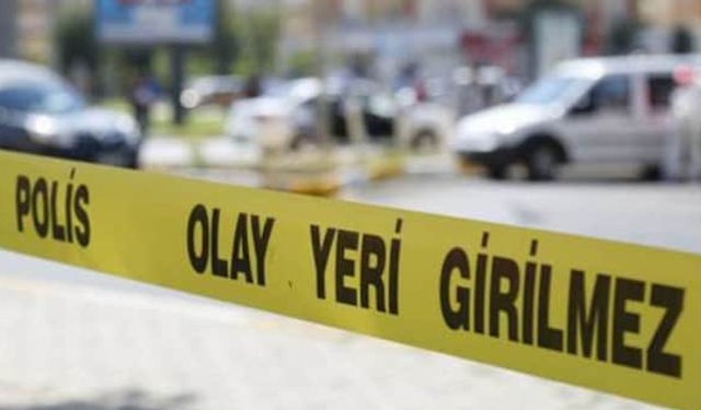 Otomobille motosiklet çarpıştı: 1 ölü, 3 yaralı
