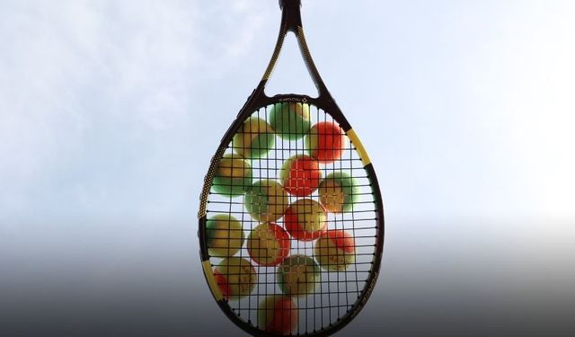 Antalya’da tenis heyecanı! 450 kişi ücretsiz kurslara katıldı