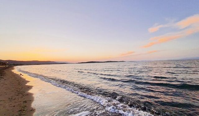 İzmir’de Poseidon’un kutsadığı sular olarak biliniyor, turistler en çok orayı seviyor | Yaz aylarının vazgeçilmez durağı