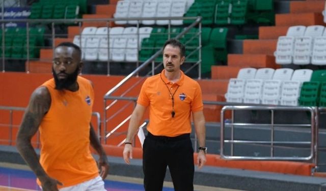 Karşıyaka'da potada yeni dönem: Takımın başına Ahmet Çakı getirildi