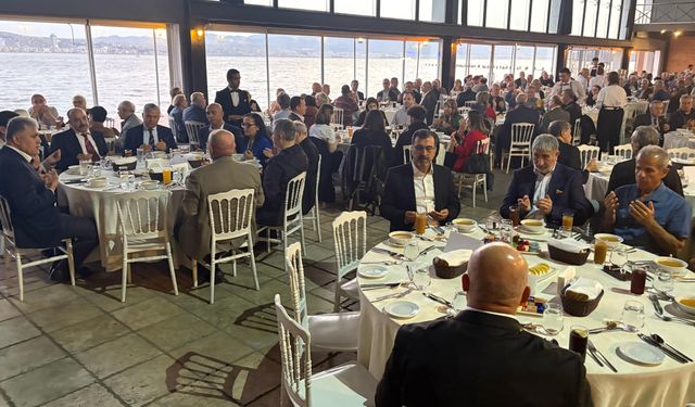 Bayraklı'da polis emeklileri için yeni dönem başlıyor: Hacı Mehmet Bektur güven tazeledi