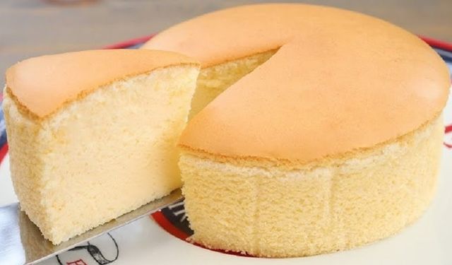 Japon keki olarak biliniyor! Ağızda eriyen lezzetine ve hafifliğine doyum olmuyor: Yapımı ise çok kolay