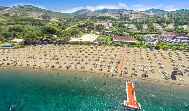 Ne Çeşme ne Urla! İzmir'in Mavi Bayraklı bu plajı serin deniziyle yazın vazgeçilmezi: Uygun fiyatlı ve ulaşımı çok kolay