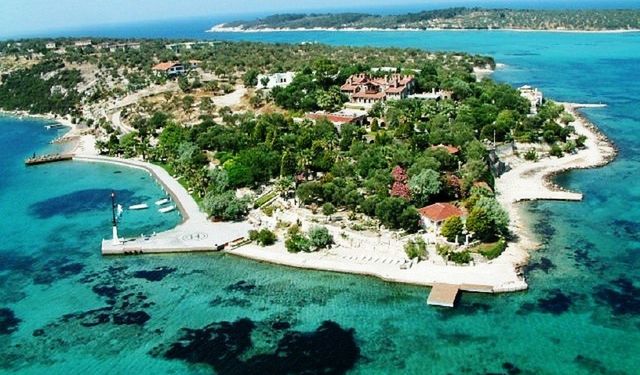 İzmir'in bu ilçelerinde yaşayanların ömrü uzuyor! Sakinlikleri ve doğasıyla turistlerin gözbebeği