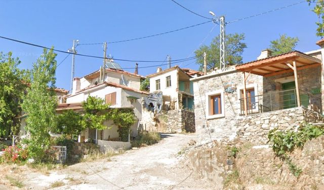 Karaburun’un 600 yıllık eski Rum köyü: Kafa dinlemek isteyenler soluğu burada alıyor