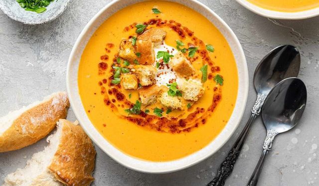 Yıllardır yanlış yapıyormuşuz! Mercimek çorbasını böyle yapınca lokanta lezzetine dönüşüyor