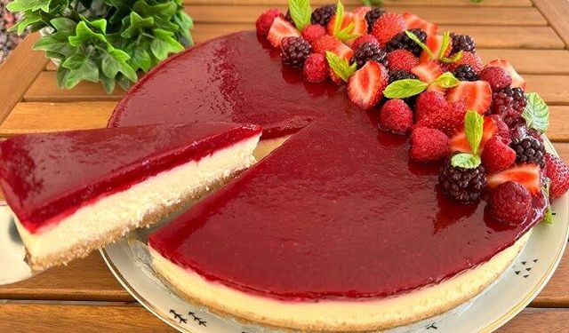 Artık ne çatlayacak ne sönecek! Cheescake yaparken buna dikkat: Meğer sırrı buymuş