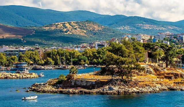 Ne Ayvalık ne Cunda! Kaz Dağları'nın eteklerindeki bu tatil yeri: Festivaliyle tanındı, masmavi denizi ve mis doğasıyla