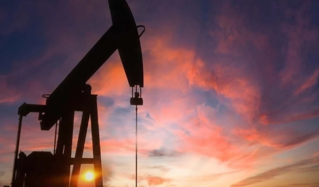 Petrol fiyatlarında sert yükseliş! Brent 80 doları aştı