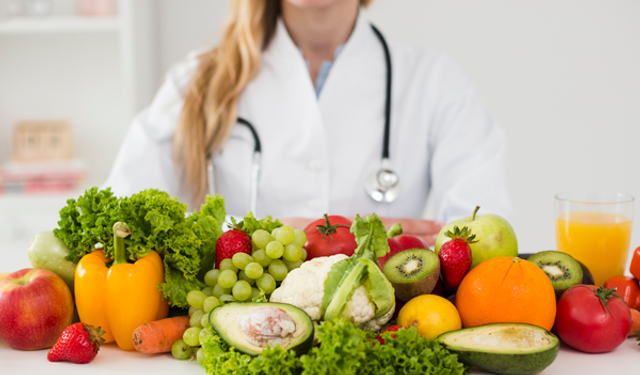 Portakal, mandalina ve nar kışın doğal vitamin deposu olabilir! Mevsimine uygun beslenme rehberi