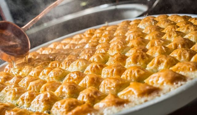 Ev yapımı baklavanın sırrı ortaya çıktı! Baklavanın çıtırlığı bu ayrıntıda gizli