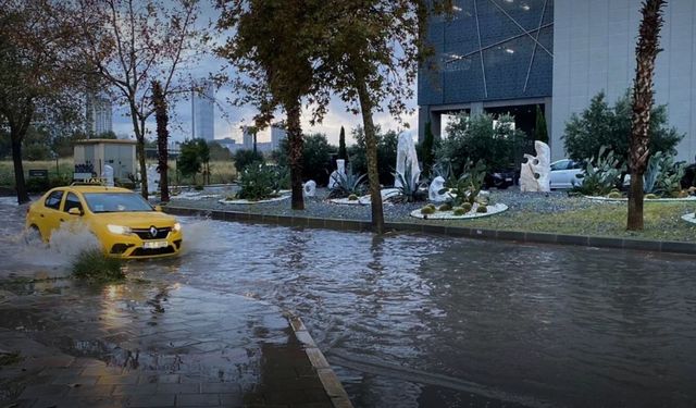 Meteoroloji alarm verdi! 2 ilde gece saatlerinde sağanak başlayacak
