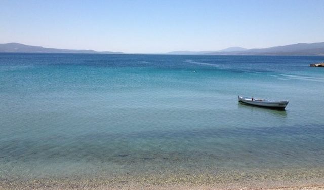 Ne Urla ne Mordoğan! İzmir’in en uç kıyılarından biri: Gün batarken bütün sahil altın rengine bürünüyor