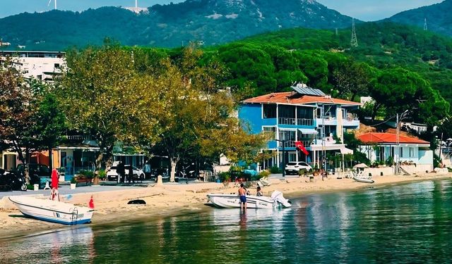 Kazdağları’ndan denize bakan o adres! Resmen Alplerle yarışıyor: Denize açılan sokaklarıyla Marmara'nın en güzel köyü