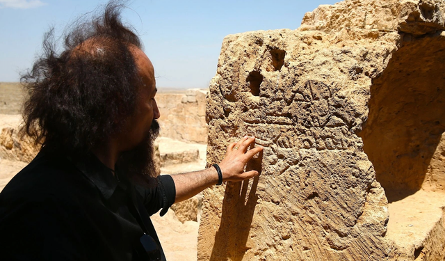 Diyarbakır’da 1700 yıllık gizem çözüldü! Zerzevan Kalesi’nde yazıt çözüldü: Tapınak neden kapatıldı?