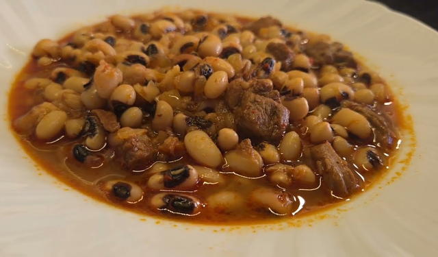 İzmir mutfağında çok seviliyor, sık sık pişiyor! Bir de etlisini deneyin