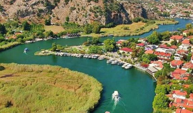 Burada zaman duruyor! Ege'nin sade ama etkileyici yüzüyle tanışın, kendinizi masal diyarında hissedeceksiniz