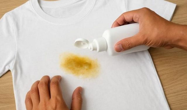 Lekeleri kıyafetleri çıkmıyor diye çöpe atmaya son! Yağ çekesini çıkarmak çok kolaymış: İşte o doğal formül!