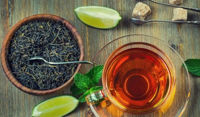 Çayınıza bir dilim limon atmadan önce bir kez daha düşünün! Gerçek sandığınız o bilgi bakın doğru mu?