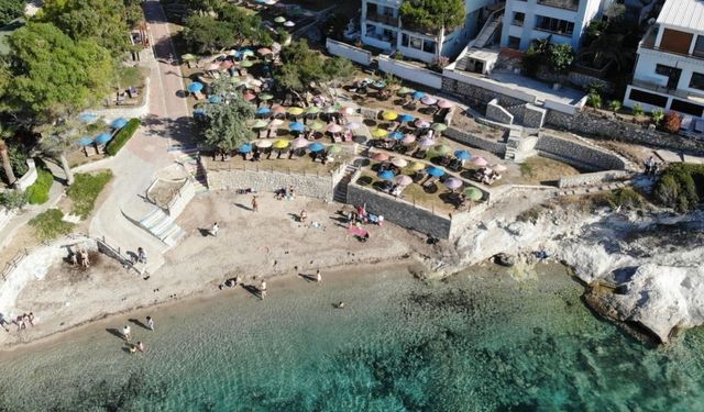Karaburun'un mavi bayraklı sakin cenneti: Denizi cam gibi olan plaj, turkuaz ve tertemiz denizi ile büyülüyor