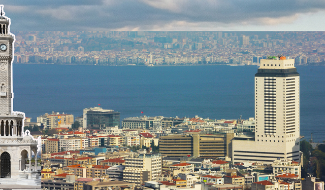 İzmir'de kavurucu sıcaklar sürüyor! İzmir'de bugün hava kaç derece olacak? İşte gün gün hava durumu tahmini
