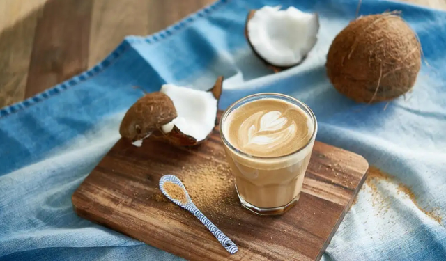 Paranız cebinize kalsın, zincir kahvecilere taş çıkaracak türden! Latte yapmak meğer bu kadar kolaymış