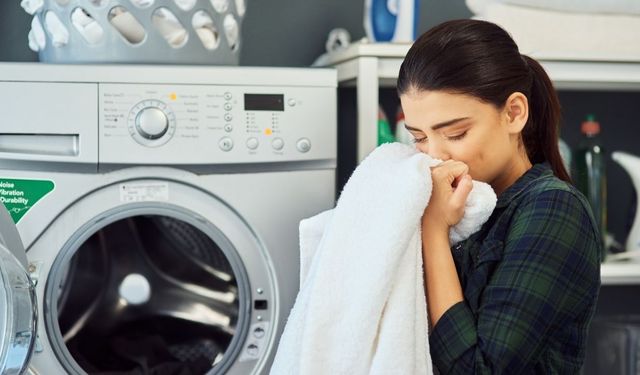Ne parfüm ne deferjan! Mangal sonrası üzerinizden çıkmayan o kokuya doğal çözüm