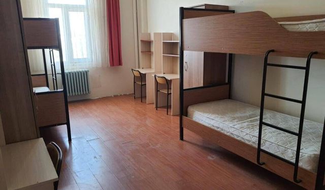 İzmir’deki yurdu olan liseler hangileri? Kız ve erkek yurdu olan liseler hangileri? İzmir’de puanlı puansız yurtları