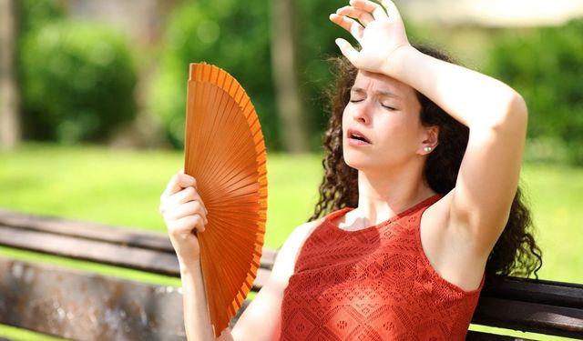 Yazın mide bulantısını hafife almayın! Sebebi sadece sıcak hava olmayabilir: Bu belirtilere dikkat