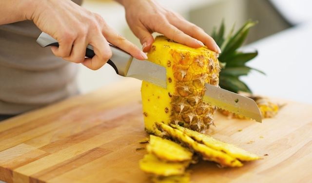 Ananas sirkesi nasıl yapılır? Sadece 3 malzeme yeterli! Bu yöntemi deneyen her yaz tekrar yapıyor