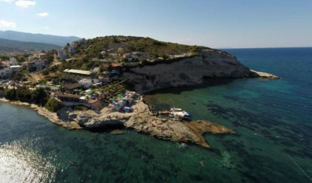 Adı bile merak ettiriyor! Klasik plajları unutun: İzmir'de böyle bir deniz olduğunu çoğu kişi bilmiyor