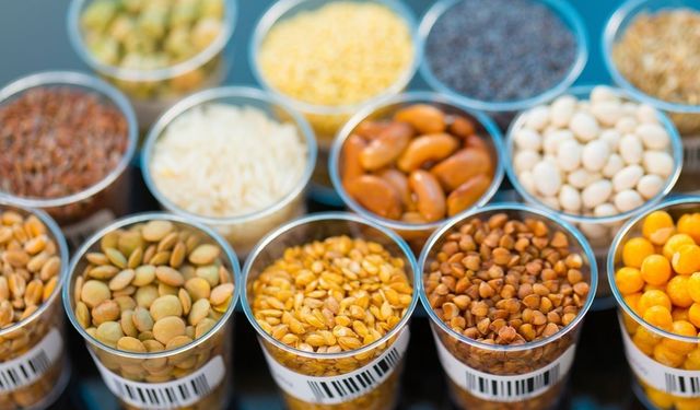 Plastik poşette uzun süre bekletenler dikkat! Mutfak buharı bakliyatları etkiliyor: Böceklenmeye karşı kesin çözüm