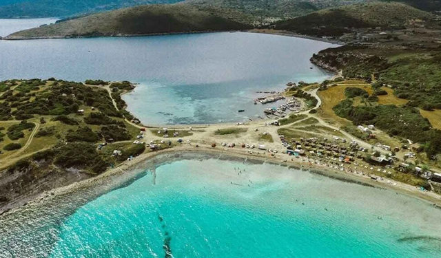 İzmir’de maviyle yeşilin kucaklaştığı cennet! Bu koyda deniz keyfinin tadı farklı oluyor
