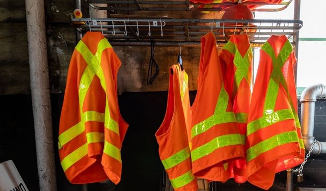 Gemiye binmeden önce mutlaka kontrol edin! Doğru kullanımı hayat kurtarıyor: Can yeleği nasıl kullanılır?