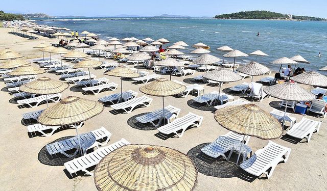Ne Çeşme ne Foça! Urla'nın ücretsiz plajında kum incecik, deniz sığ: Ailelerin ESHOT’la gidebileceği yaz rotası