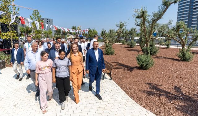 Konak 6 bin metrekarelik yeni parkına kavuştu
