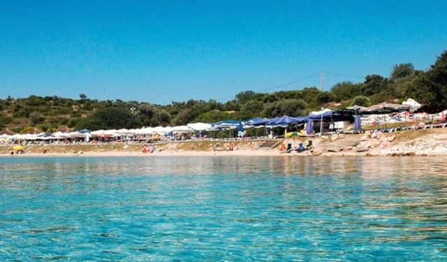 Ne Ilıca ne Altınkum! Çocuklu ailelerin Çeşme’deki rotası: Denizi sığ, suyu sakin ve ılık kumsalı da ipek gibi
