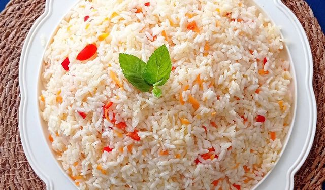 Pilav yapmanın sırrı bu yöntemde! Böyle pişirince asla lapa olmuyor