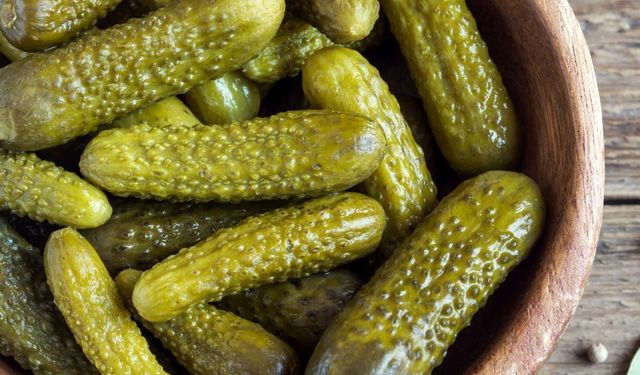 Turşu kurmanın püf noktası ortaya çıktı! Herkes bu hatayı yapıyor, tadını bozuyor, ömrünü kısaltıyor