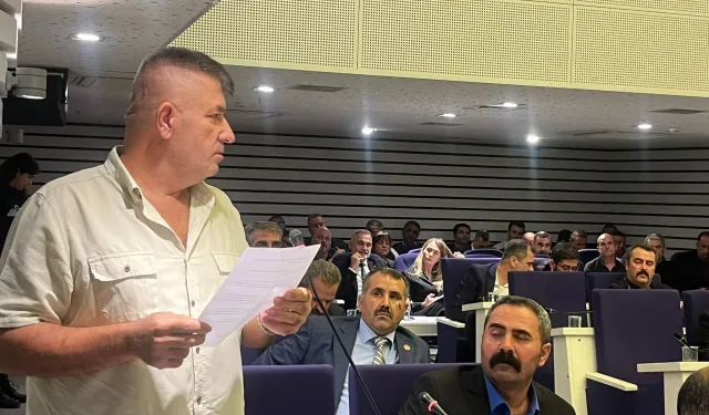 Ak parti grubundan yönetime tepki! “Maaş ödemiyorsunuz, makam dağıtıyorsunuz”